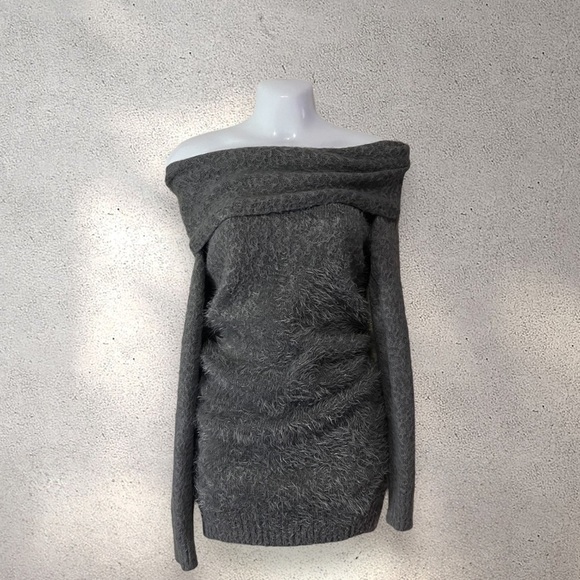H&M GREY OFF THE SHOULDER SWEATER DRESS - Picture 1 of 4